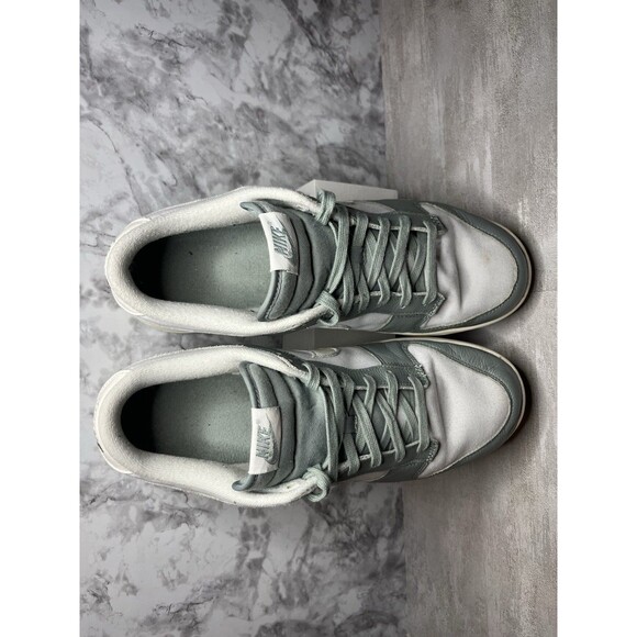 Nike White Gray Mica Green 2023 Dunk Low Sz. 11 SB Supreme Futura DV7212-300 main image 9